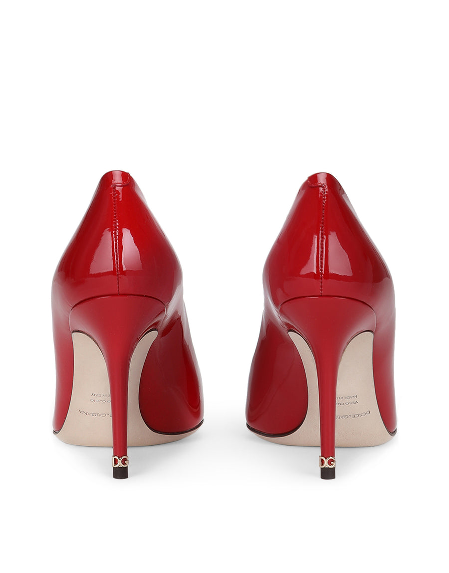 Pointed varnish pumps