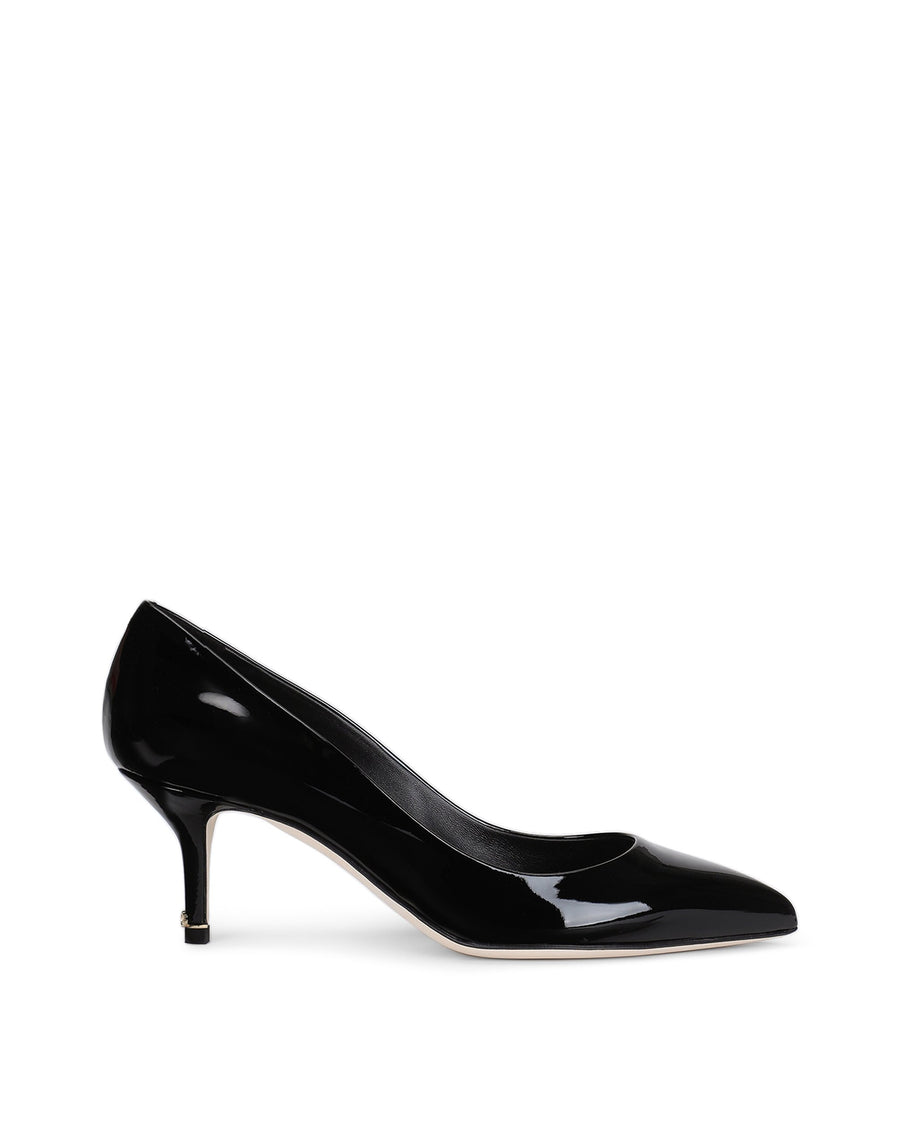 Pointed varnish pumps with medium heel