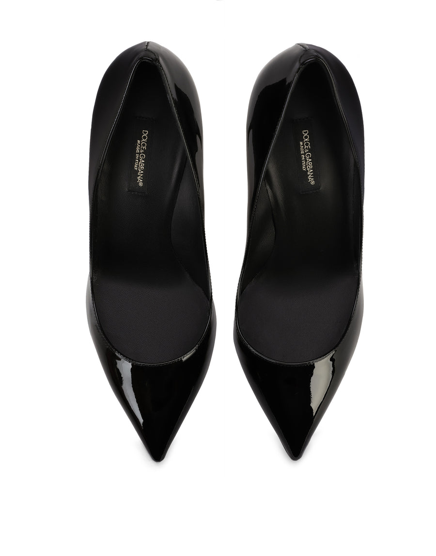 Pointed varnish pumps with medium heel