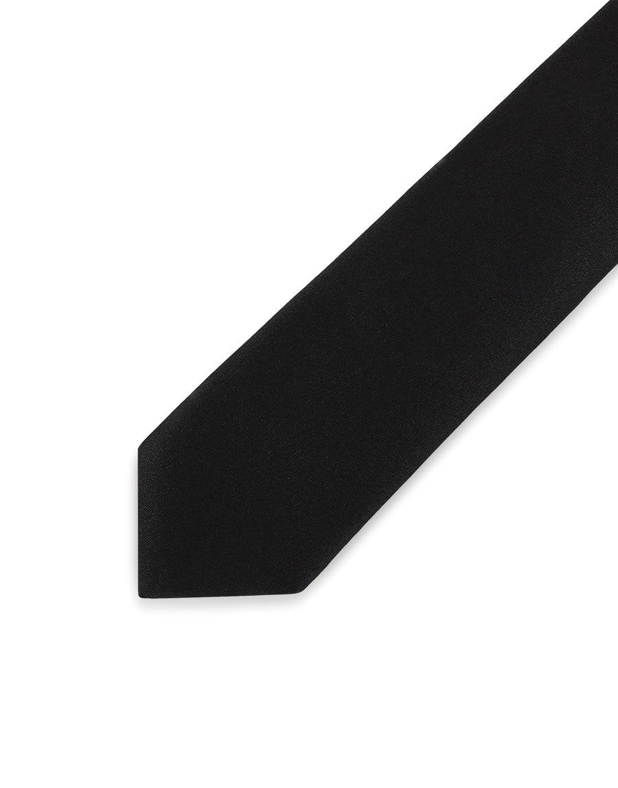 4 cm (16”) silk blade tie